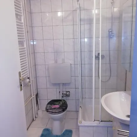 Apart-eg-01 Apartment *